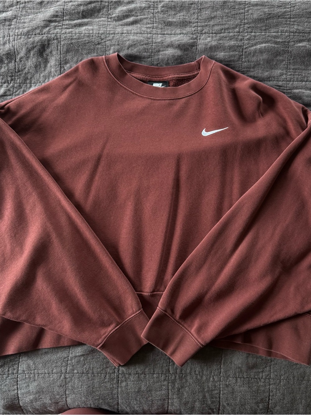 Nike cropped crewneck sweatshirt